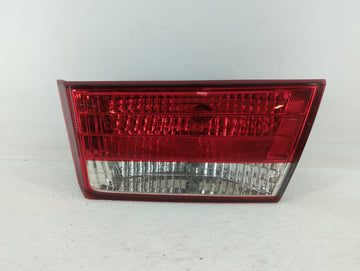 2006-2008 Hyundai Sonata Tail Light Assembly Passenger Right OEM P/N:92404-0A0 Fits Fits 2006 2007 2008 OEM Used Auto Parts 