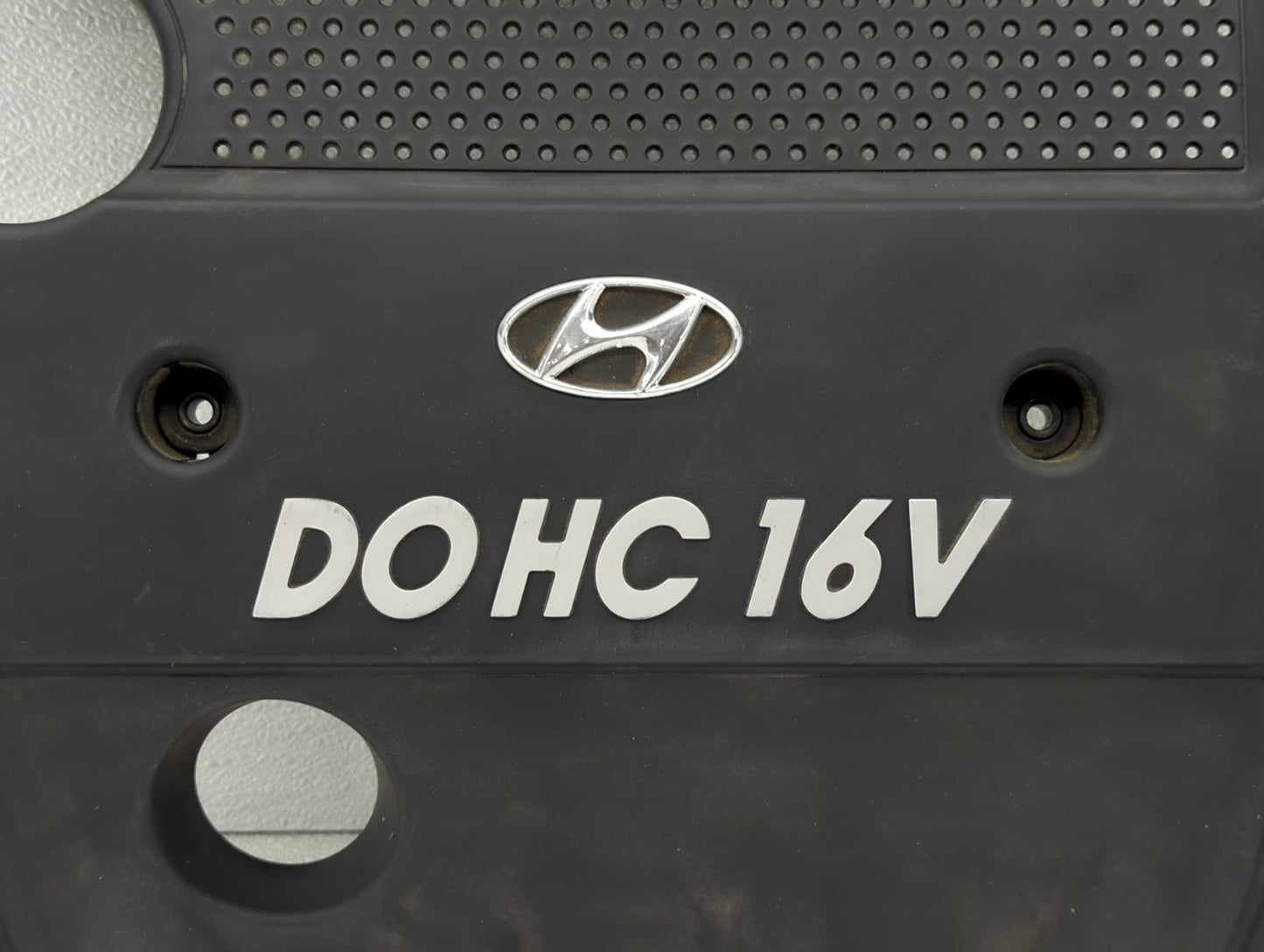2008 Hyundai Sonata Engine Cover - Oemusedautoparts1.com