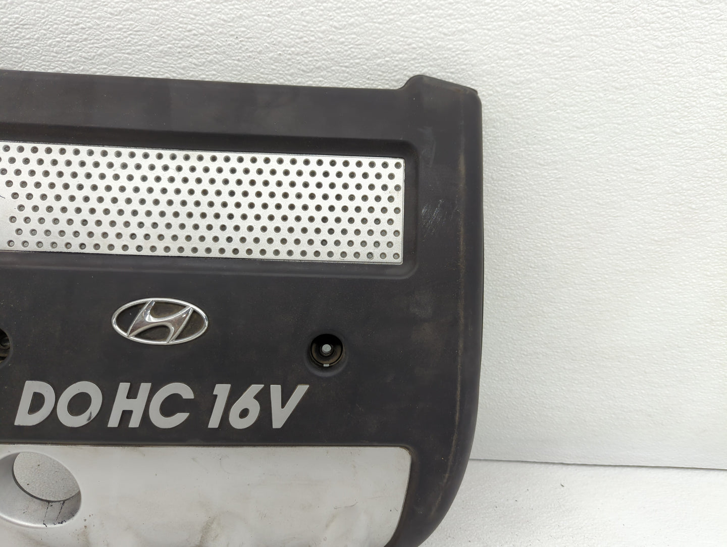 2008 Hyundai Sonata Engine Cover - Oemusedautoparts1.com