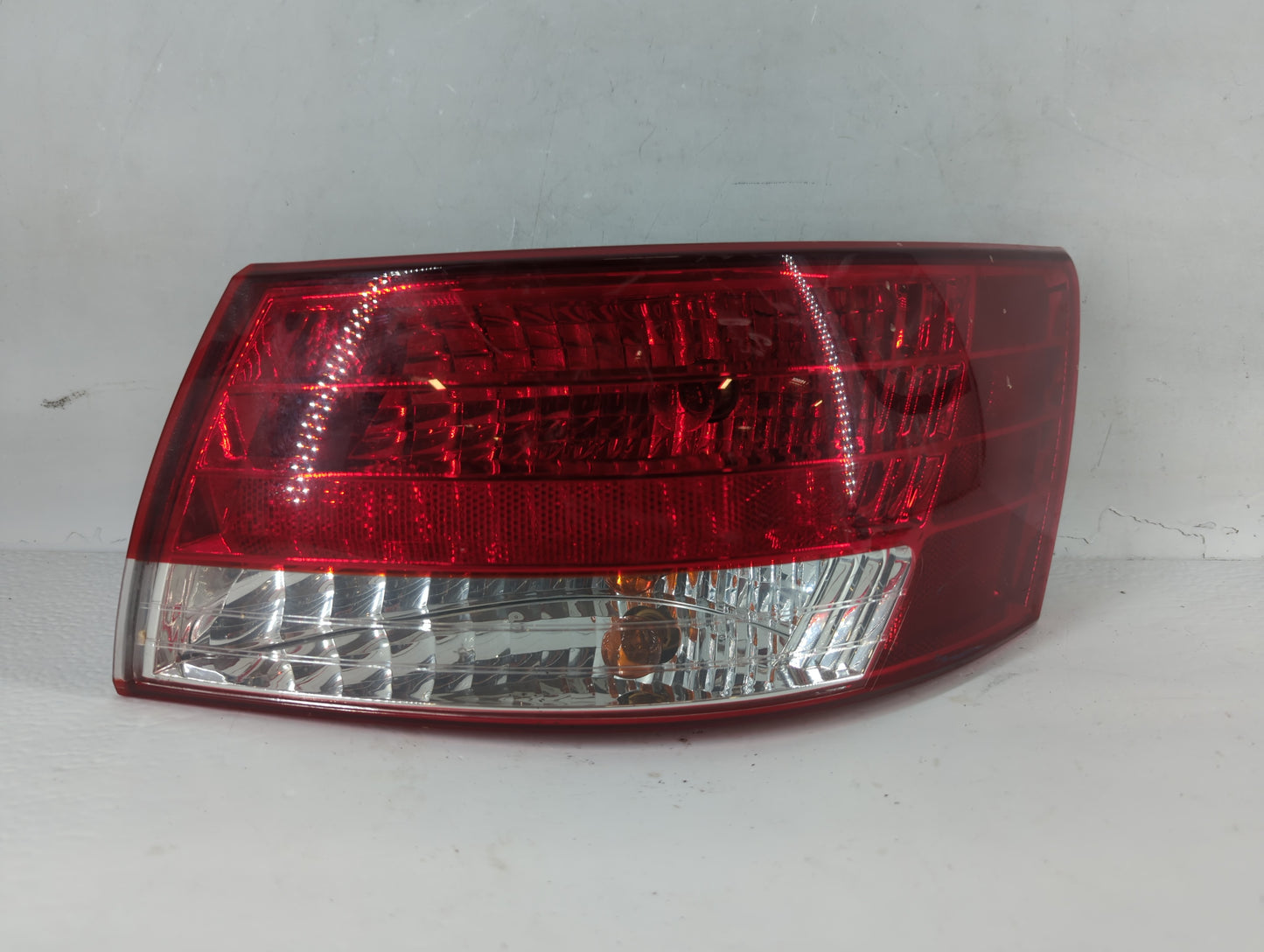 2006-2008 Hyundai Sonata Tail Light Assembly Driver Left OEM Fits Fits 2006 2007 2008 OEM Used Auto Parts - Oemusedautoparts