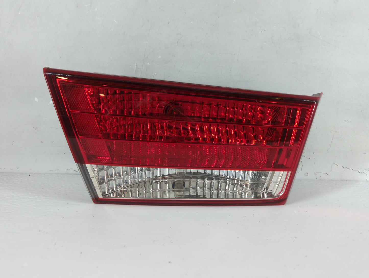 2008 Hyundai Sonata Tail Light Assembly Passenger Right OEM P/N:92403-0A0 Fits OEM Used Auto Parts - Oemusedautoparts1.com