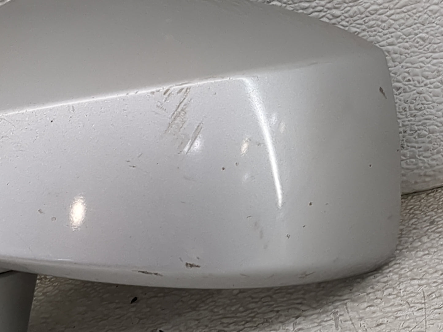 2005-2008 Hyundai Tiburon Driver Side View Mirror - Left Door Mirror OEM Used - Oemusedautoparts1.com