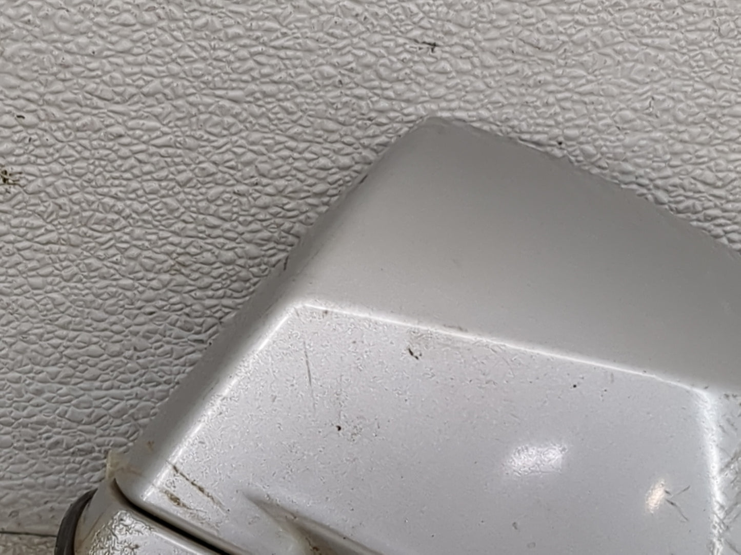 2005-2008 Hyundai Tiburon Driver Side View Mirror - Left Door Mirror OEM Used - Oemusedautoparts1.com