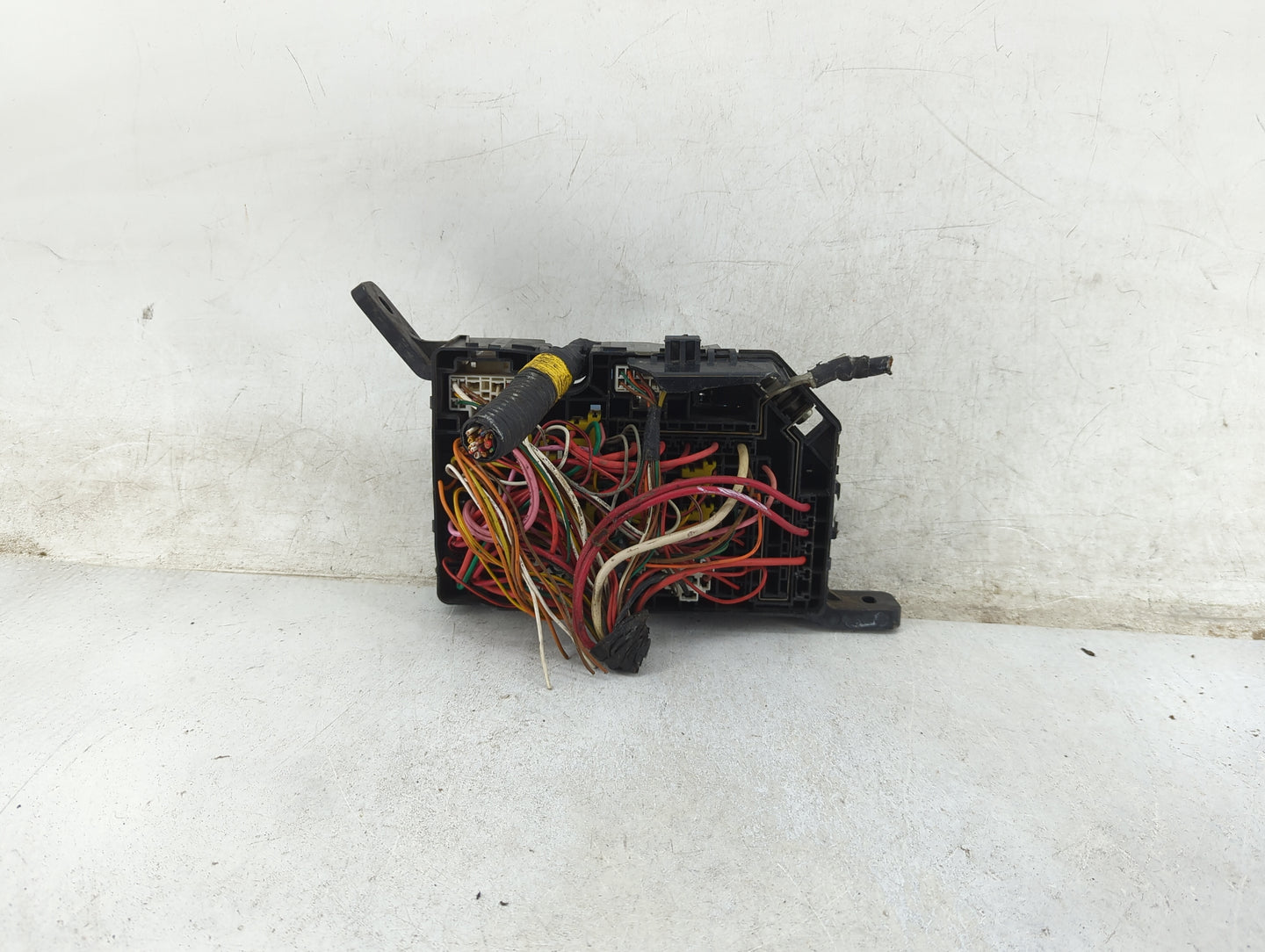 2003-2008 Hyundai Tiburon Fusebox Fuse Box Panel Relay Module P/N:91275-2C300 N91275-2C300-03 Fits OEM Used Auto Parts - Oem