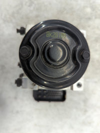 2008 Hyundai Tiburon ABS Pump Control Module Replacement P/N:58920-2C600 5WY7514A, 692AAF1H1456519 Fits OEM Used Auto Parts 