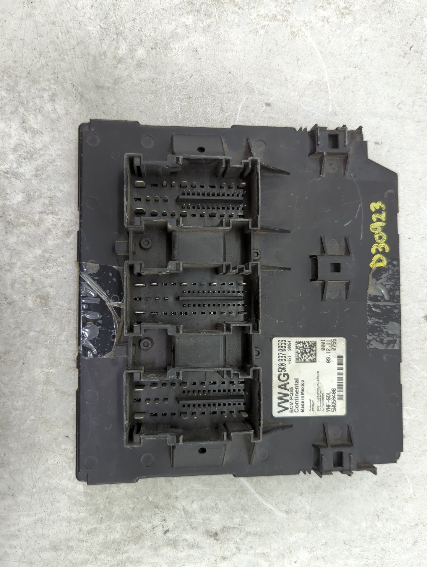 2007-2008 Hyundai Tucson Body Control Module Bcm Inner Cabin Fuse Box - Oemusedautoparts1.com