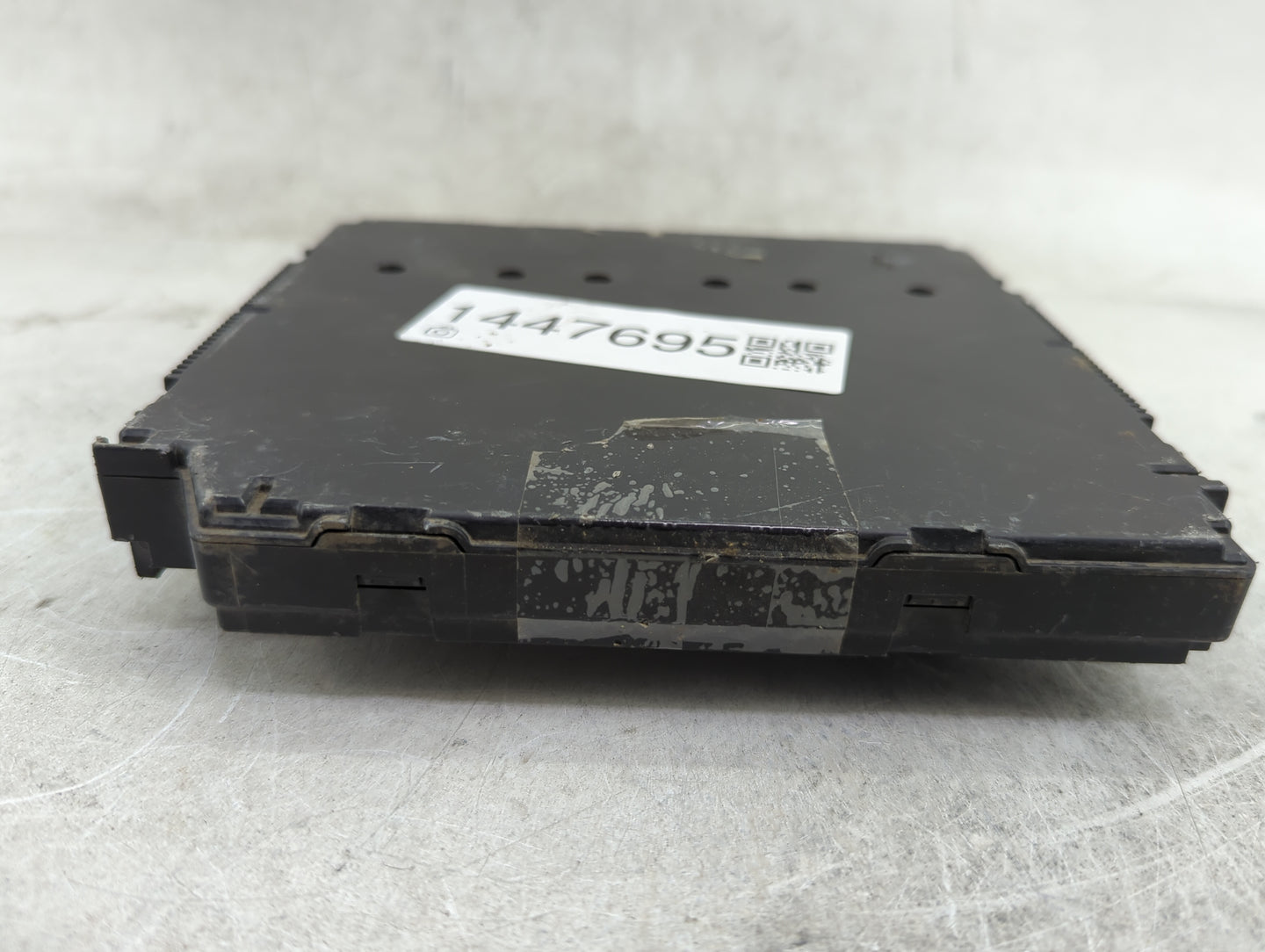 2007-2008 Hyundai Tucson Body Control Module Bcm Inner Cabin Fuse Box - Oemusedautoparts1.com