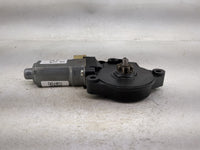 2005-2009 Hyundai Tucson Passenger Front Right Power Window Motor - Oemusedautoparts1.com