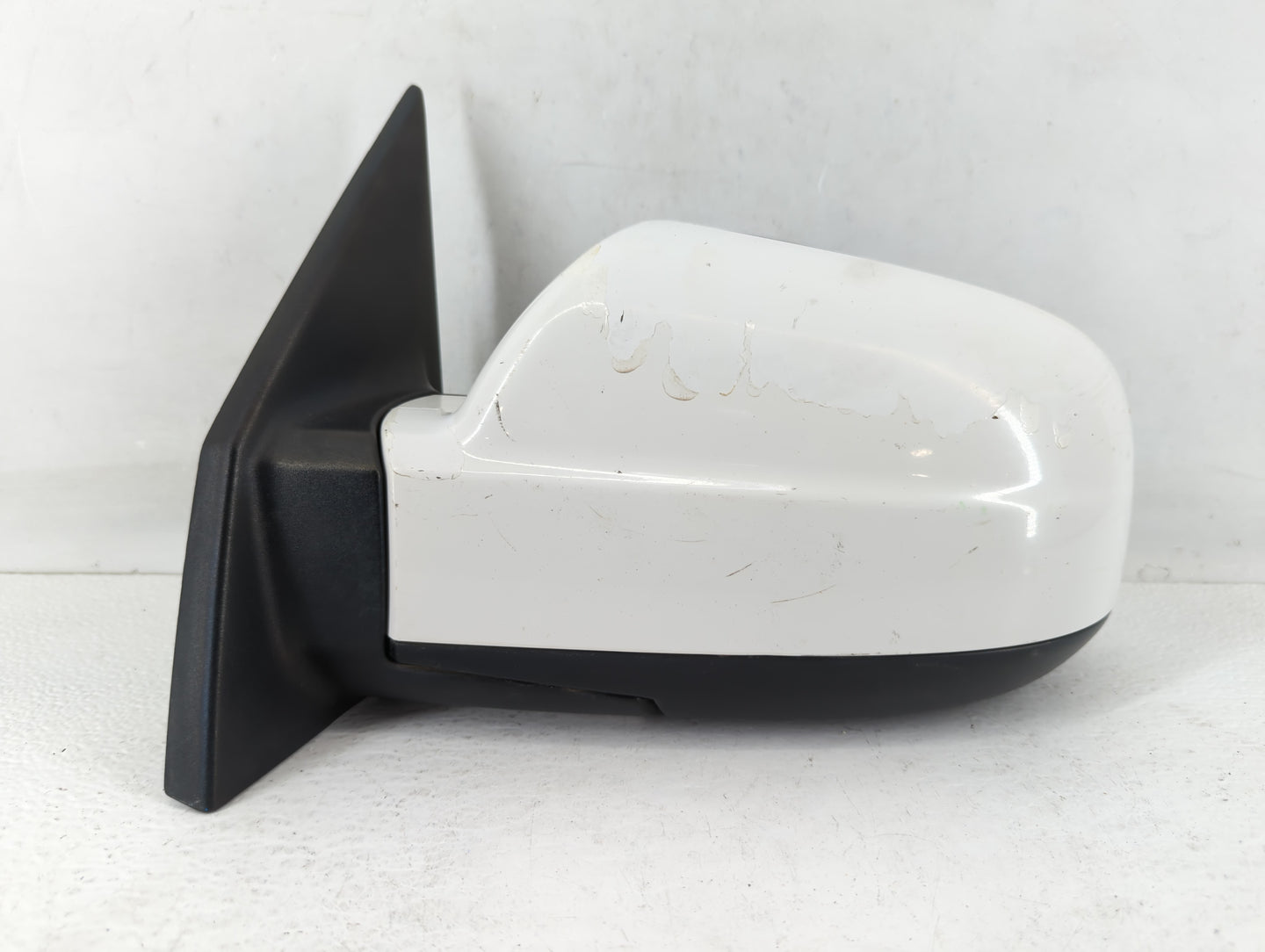 2005-2009 Hyundai Tucson Driver Left Side View Manual Door Mirror White - Oemusedautoparts1.com