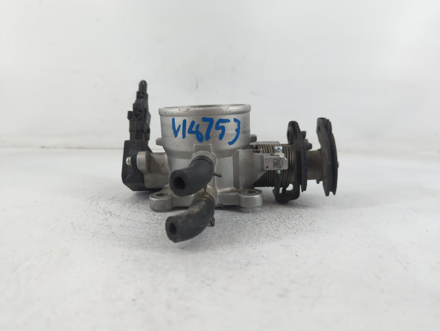 2005-2009 Hyundai Tucson Throttle Body P/N:35100-23751 Fits Fits 2003 2004 2005 2006 2007 2008 2009 2010 OEM Used Auto Parts