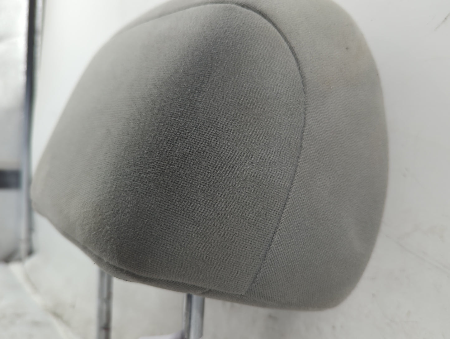 2007-2010 Hyundai Veracruz Headrest Head Rest Front Driver Seat Grey - Oemusedautoparts1.com