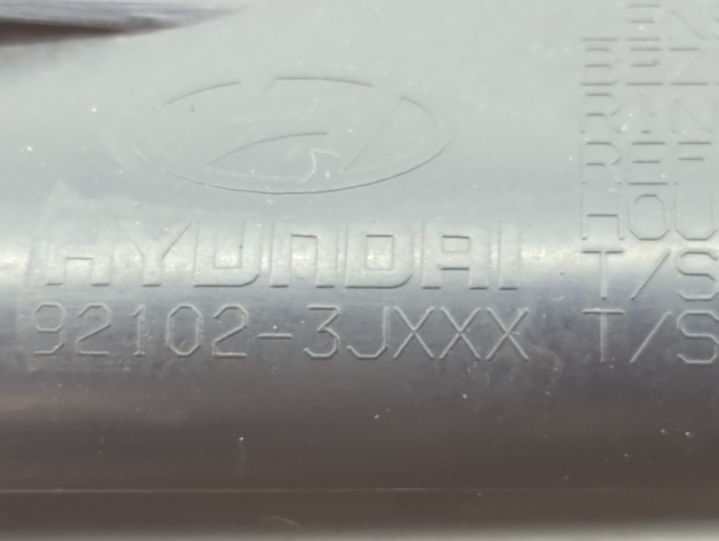 2007-2012 Hyundai Veracruz Passenger Right Oem Head Light Headlight Lamp - Oemusedautoparts1.com