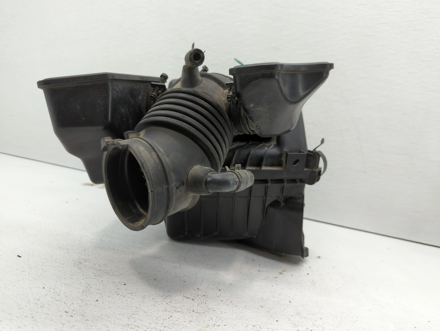2007-2012 Hyundai Veracruz Air Cleaner Intake-duct Hose Tube - Oemusedautoparts1.com