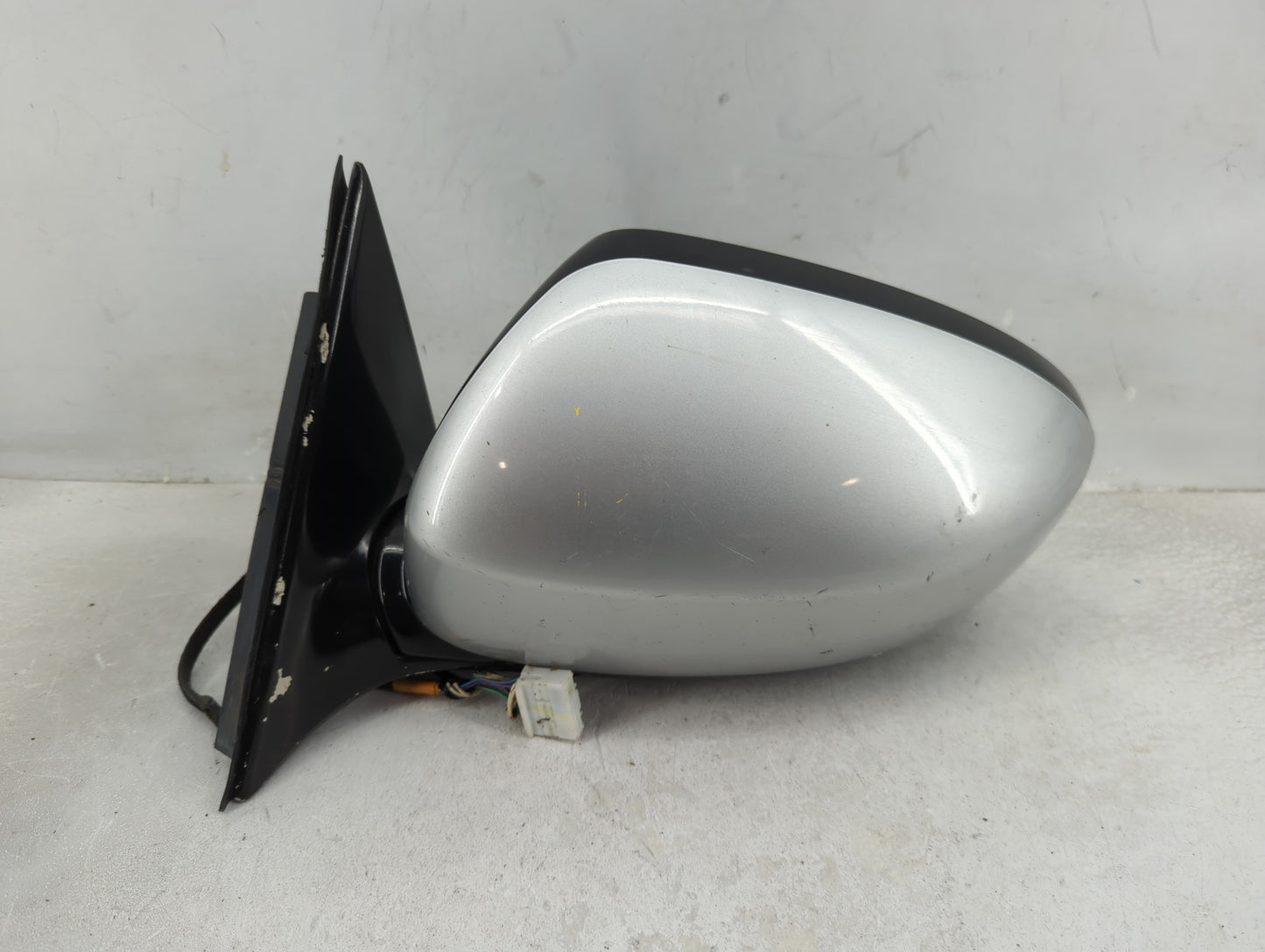 2008 Infiniti Ex35 Driver Side View Mirror - Left Door Mirror OEM Used - Oemusedautoparts1.com