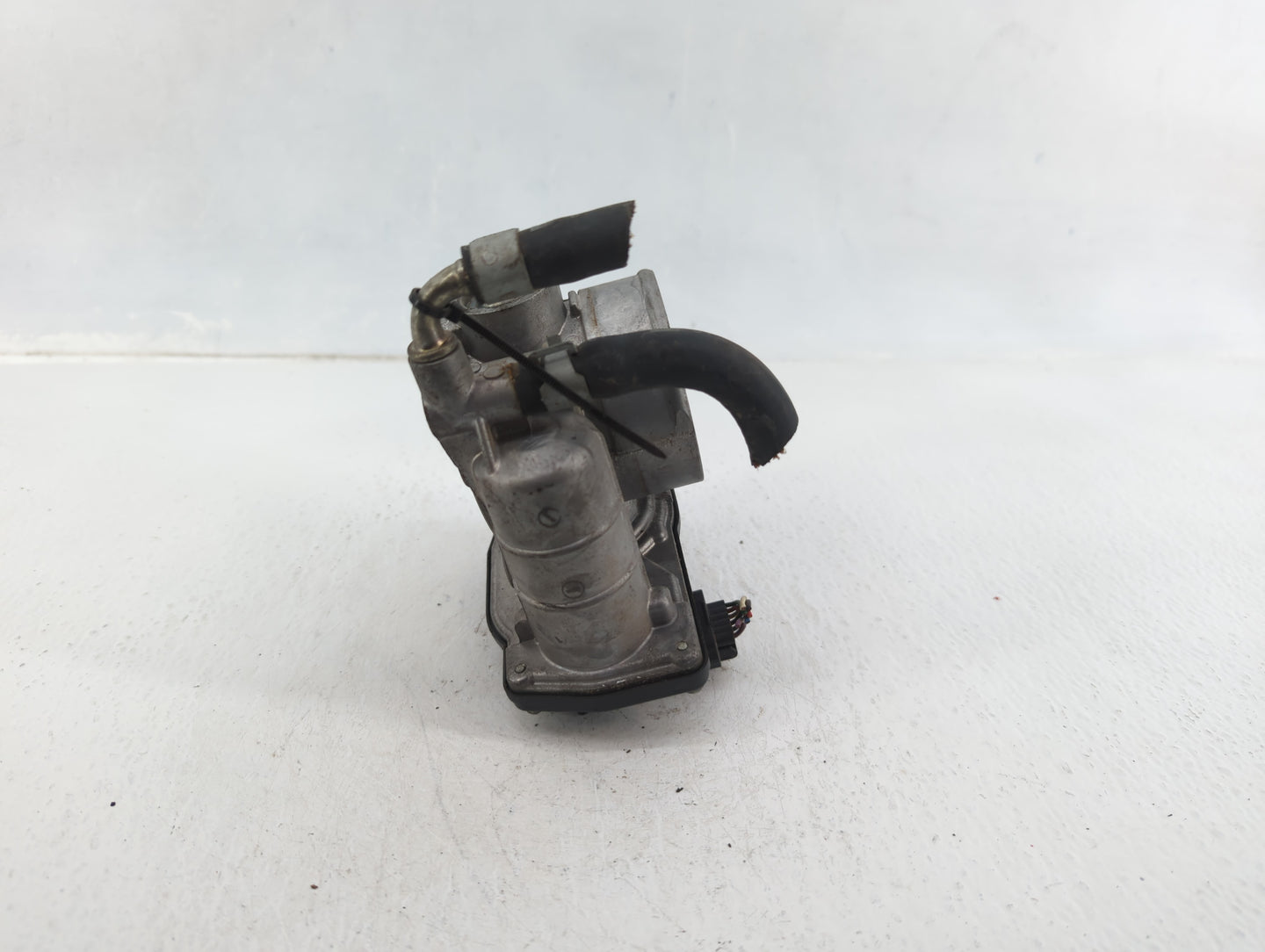 2008 Infiniti Ex35 Throttle Body P/N:RME60-16 Fits OEM Used Auto Parts - Oemusedautoparts1.com