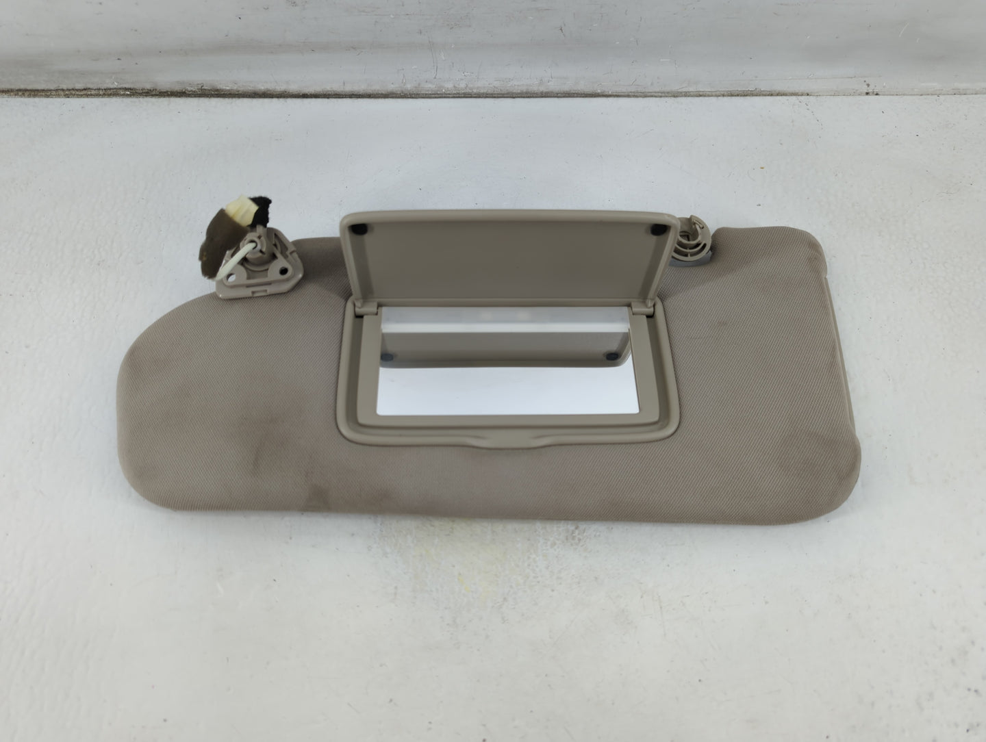 2006-2008 Infiniti Fx35 Sun Visor Shade Replacement Driver Left Mirror Fits Fits 2006 2007 2008 OEM Used Auto Parts - Oemuse