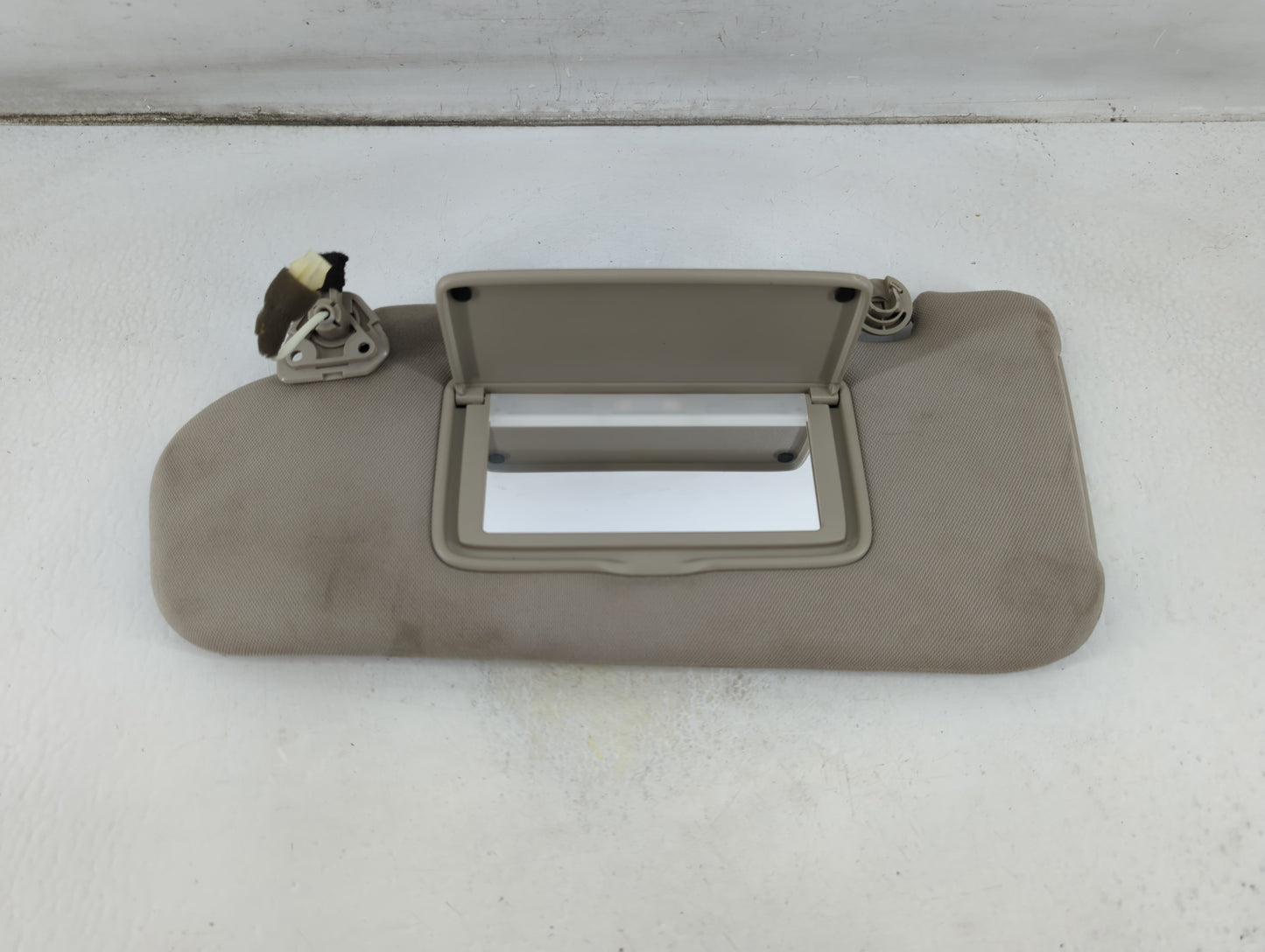 2006-2008 Infiniti Fx35 Sun Visor Shade Replacement Driver Left Mirror Fits Fits 2006 2007 2008 OEM Used Auto Parts - Oemuse