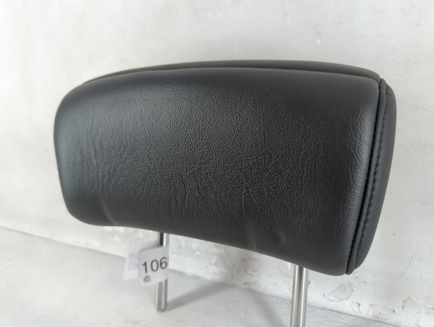 2007-2008 Infiniti Fx35 Headrest Head Rest Rear Seat Fits Fits 2007 2008 OEM Used Auto Parts - Oemusedautoparts1.com