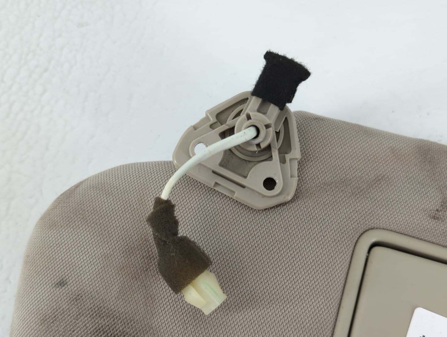 2006-2008 Infiniti Fx35 Sun Visor Shade Replacement Driver Left Mirror Fits Fits 2006 2007 2008 OEM Used Auto Parts - Oemuse