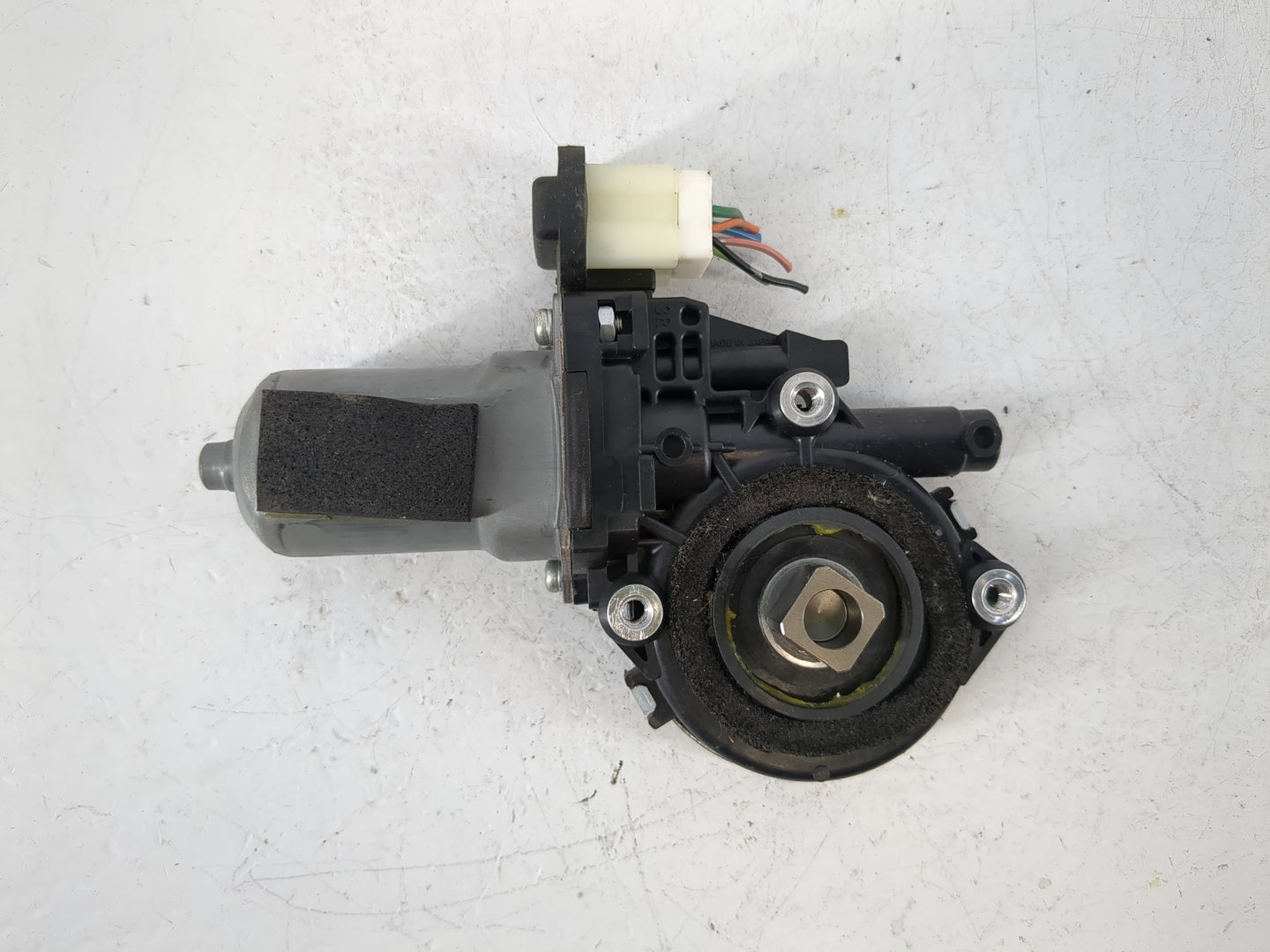 2007-2008 Infiniti G35 Passenger Front Right Power Window Motor - Oemusedautoparts1.com