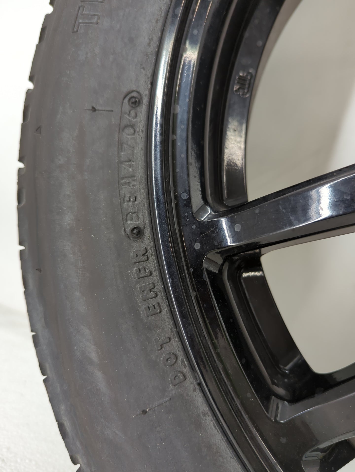 2007-2008 Infiniti G35 Spare Donut Tire Wheel Rim Oem - Oemusedautoparts1.com