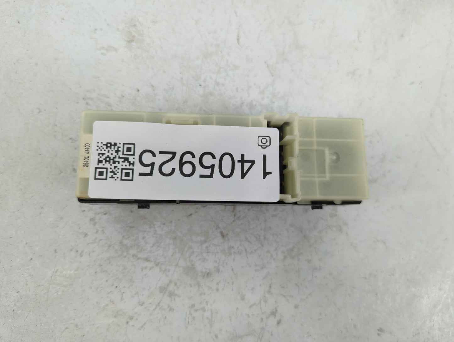 2008 Infiniti G35 Master Power Window Switch Replacement Driver Side Left P/N:25401 JK40D Fits OEM Used Auto Parts - Oemused
