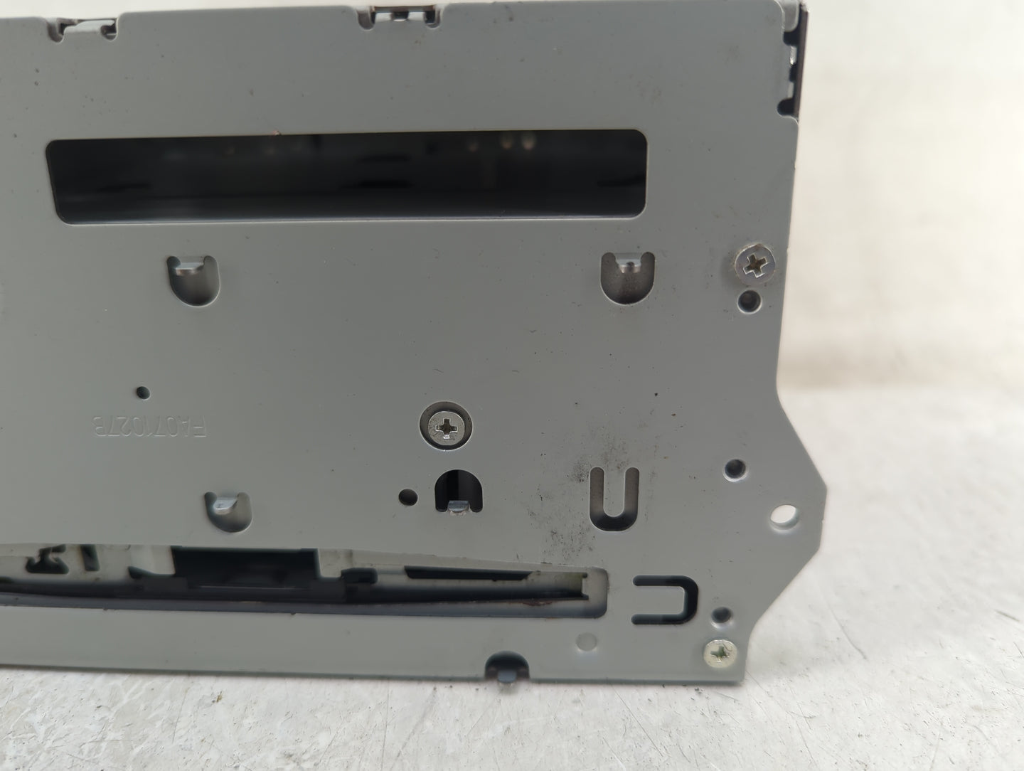 2008 Infiniti G35 Radio AM FM Cd Player Receiver Replacement P/N:25915-JK64A Fits Fits 2009 OEM Used Auto Parts - Oemusedaut