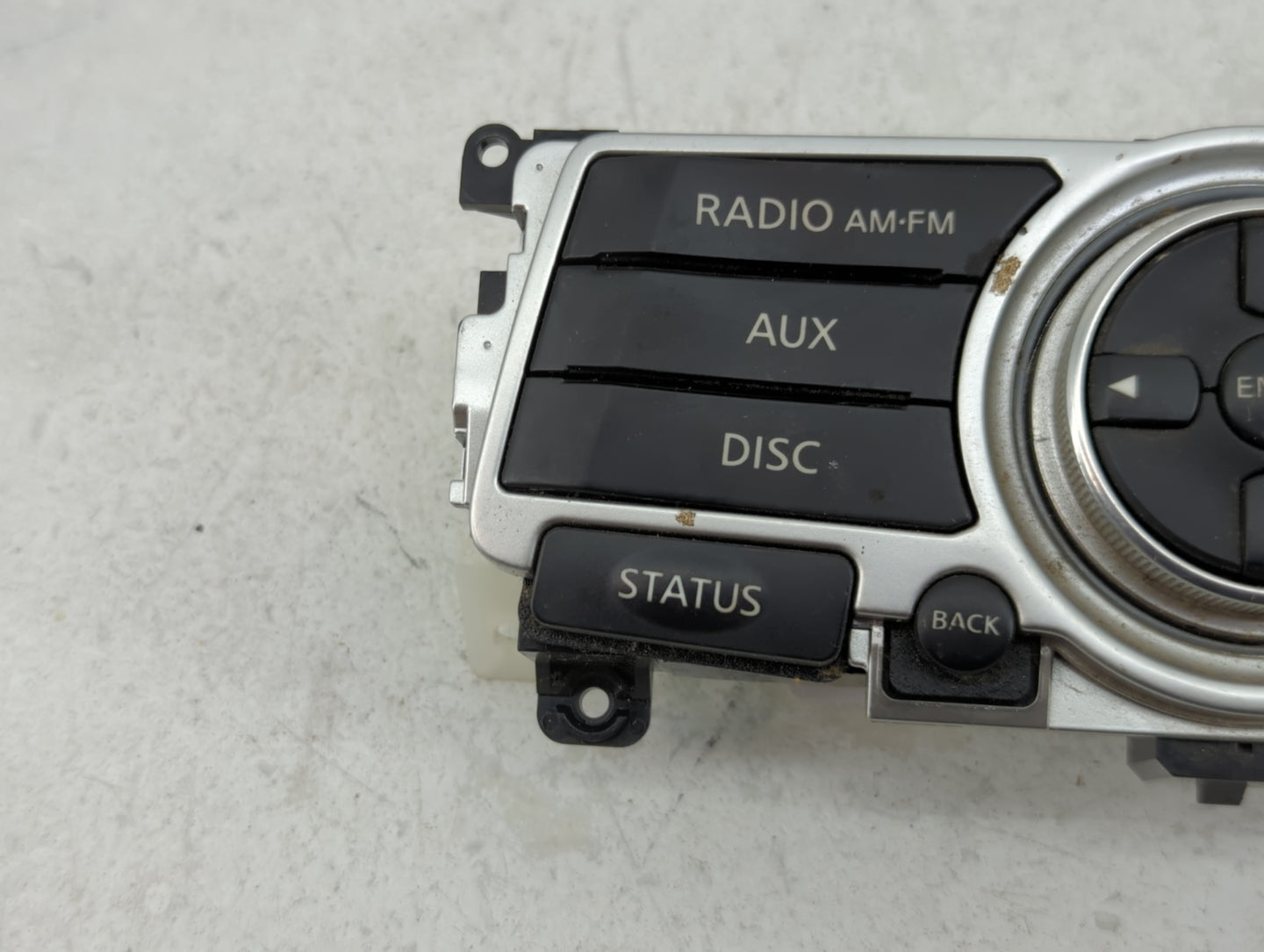 2007-2008 Infiniti G35 Information Display Screen - Oemusedautoparts1.com