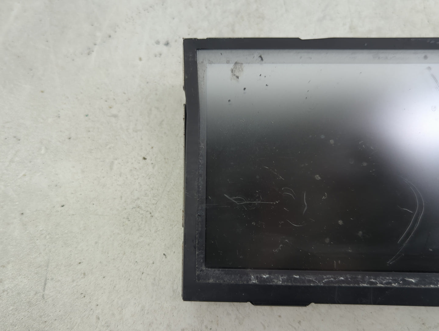 2007-2008 Infiniti G35 Information Display Screen - Oemusedautoparts1.com