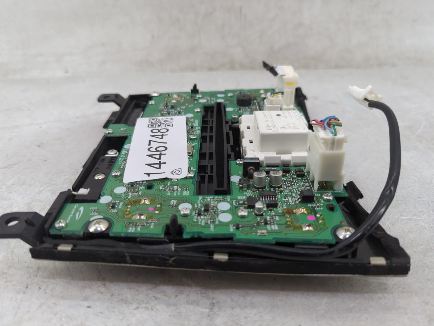 2007-2008 Infiniti G35 Climate Control Module Temperature AC/Heater Replacement P/N:P10320A7470003 25391 JK65B Fits OEM Used