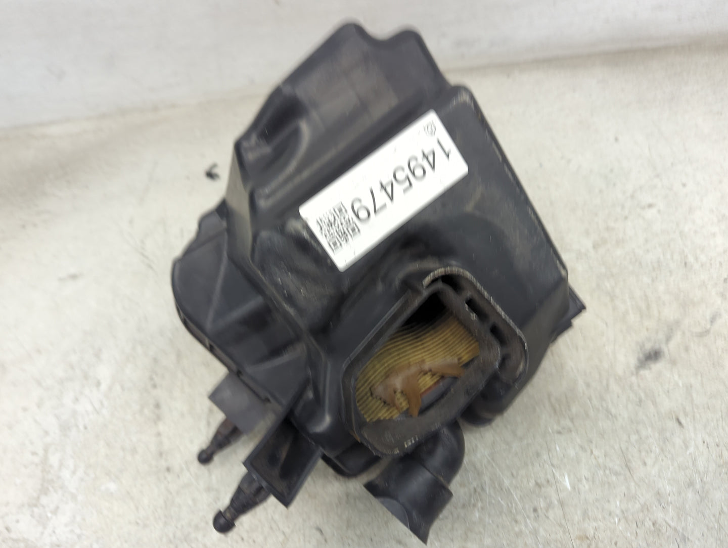 2007-2008 Infiniti G35 Air Cleaner Intake-duct Hose Tube 1495479 - Oemusedautoparts1.com