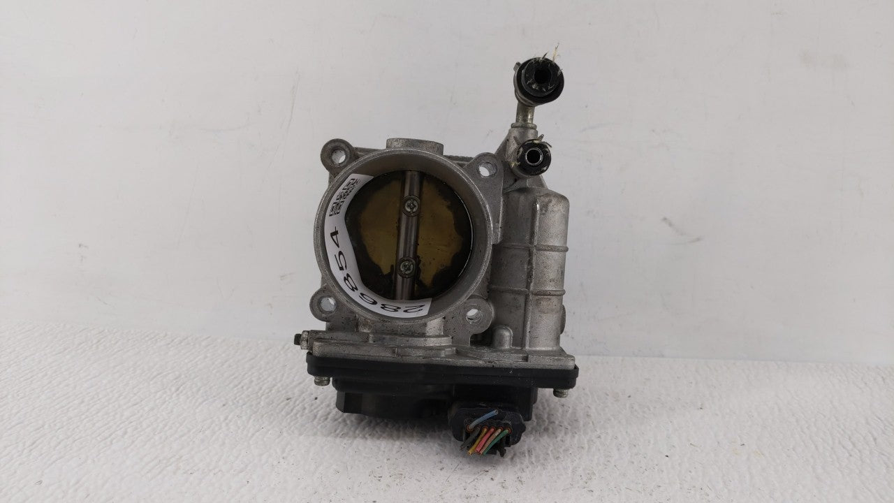 2007-2008 Infiniti G35 Throttle Body P/N:526-01 RME75 Fits OEM Used Auto Parts - Oemusedautoparts1.com