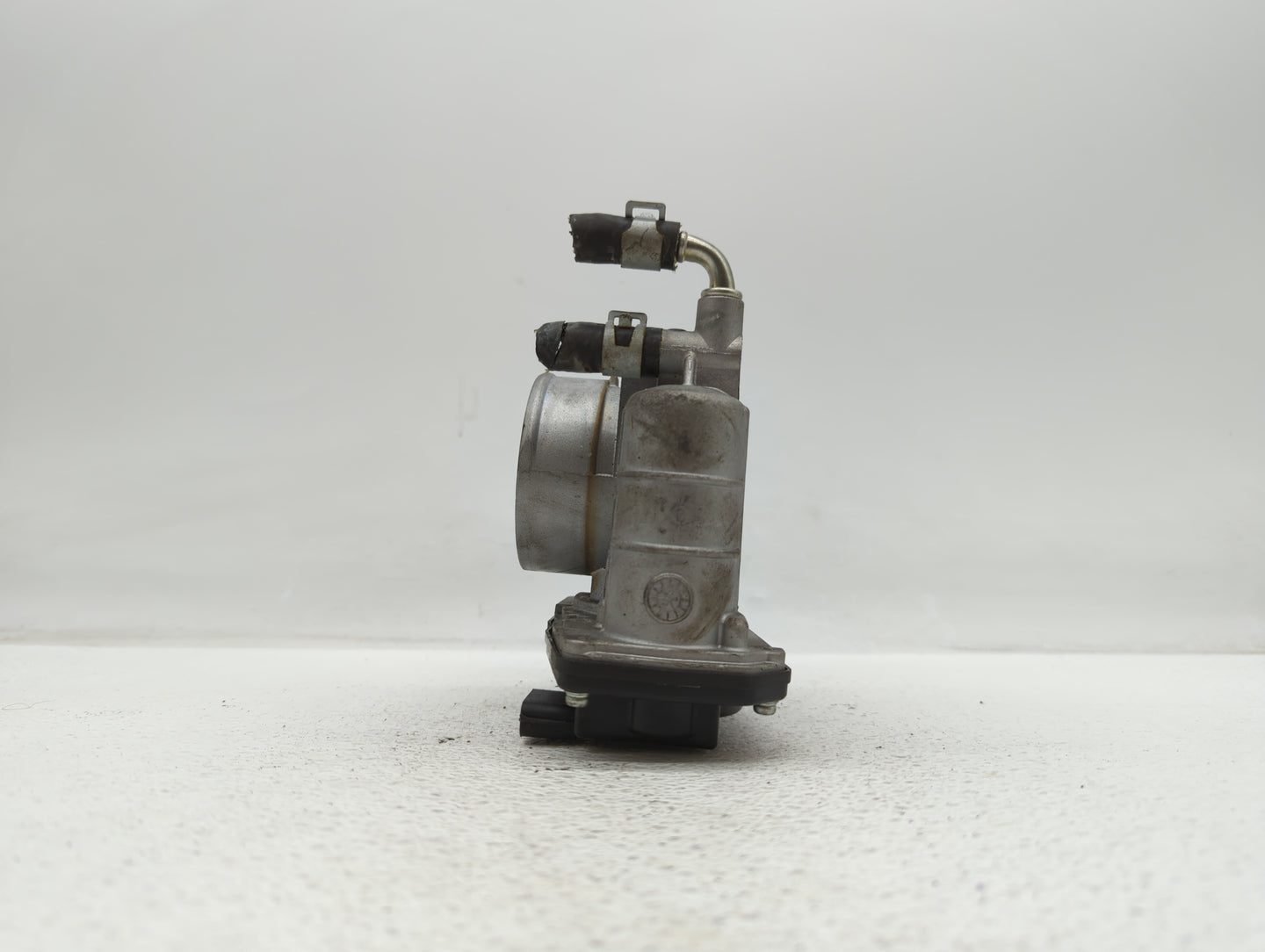 2007-2008 Infiniti G35 Throttle Body P/N:RME60-21 RME60-12 Fits OEM Used Auto Parts - Oemusedautoparts1.com