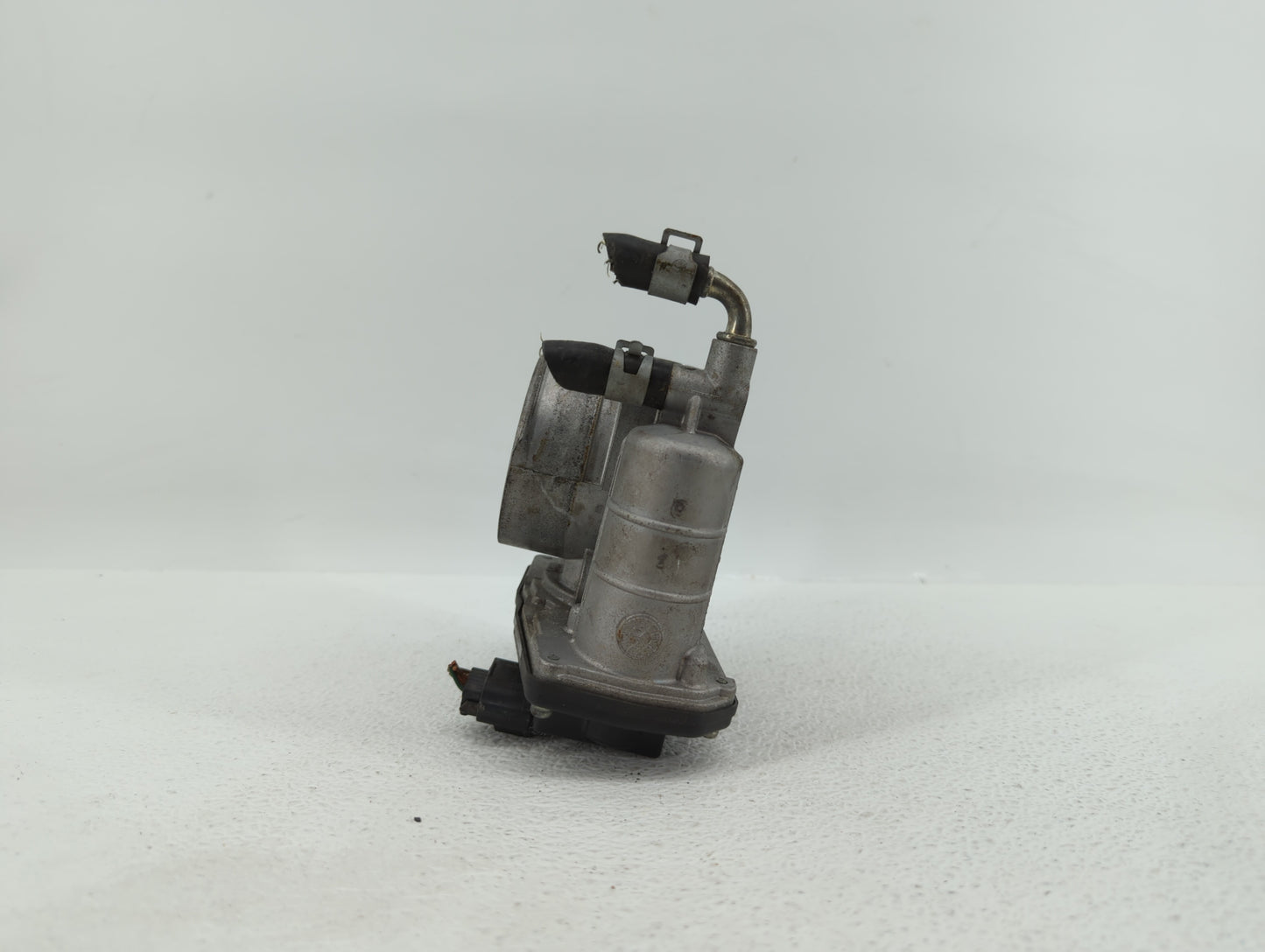 2007-2008 Infiniti G35 Throttle Body P/N:RME60-12 526-02 Fits OEM Used Auto Parts - Oemusedautoparts1.com