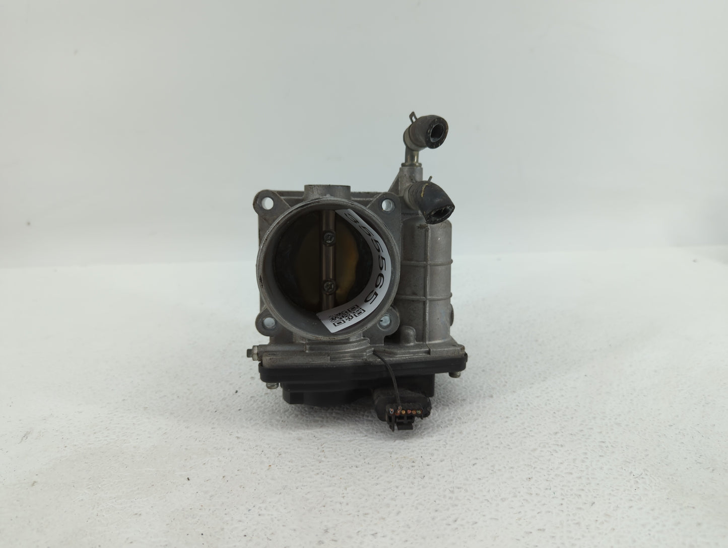 2007-2008 Infiniti G35 Throttle Body P/N:RME60-21 RME60-12 Fits OEM Used Auto Parts - Oemusedautoparts1.com