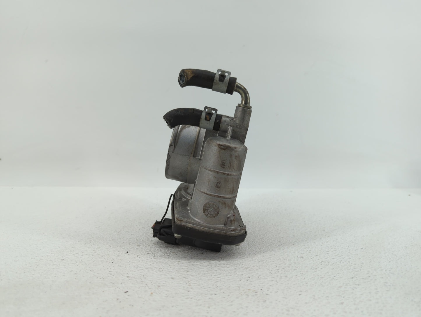 2007-2008 Infiniti G35 Throttle Body P/N:RME60-21 RME60-12 Fits OEM Used Auto Parts - Oemusedautoparts1.com