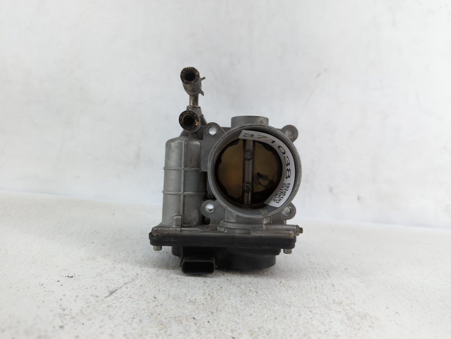 2007-2008 Infiniti G35 Throttle Body P/N:526-02 RME60-16 Fits OEM Used Auto Parts - Oemusedautoparts1.com