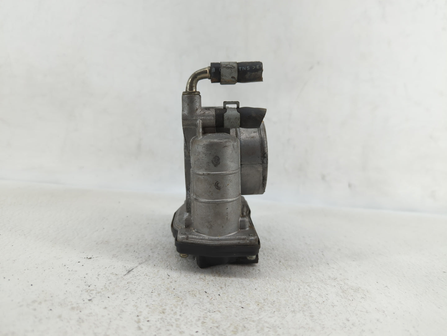 2007-2008 Infiniti G35 Throttle Body P/N:526-02 RME60-16 Fits OEM Used Auto Parts - Oemusedautoparts1.com