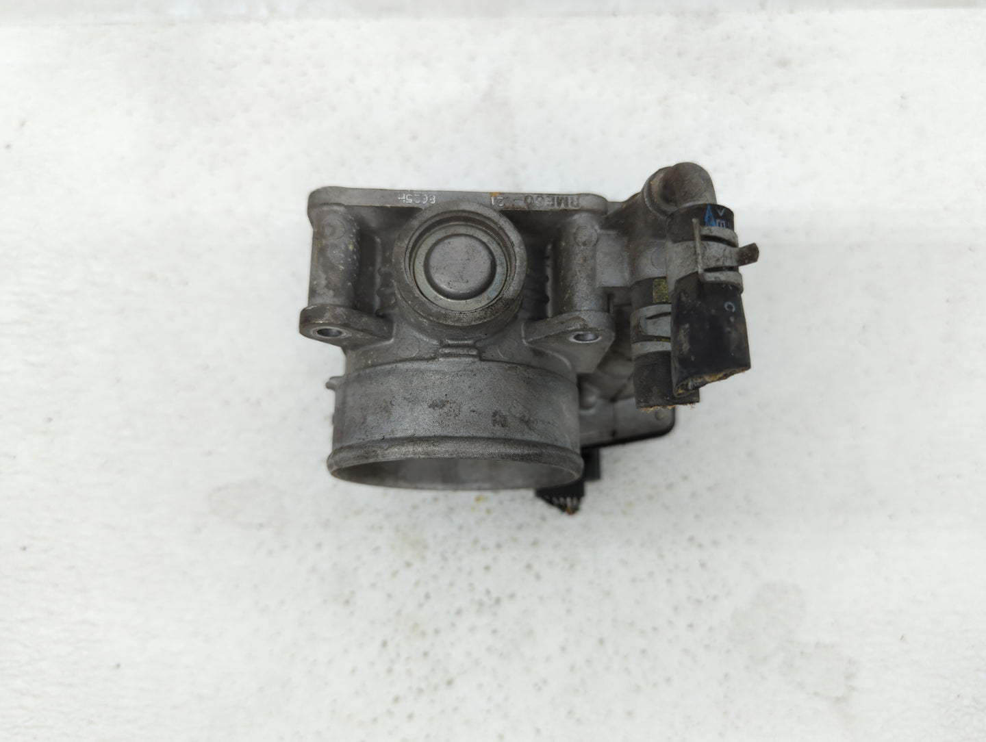 2007-2008 Infiniti G35 Throttle Body P/N:526-02 RME60-16 Fits OEM Used Auto Parts - Oemusedautoparts1.com