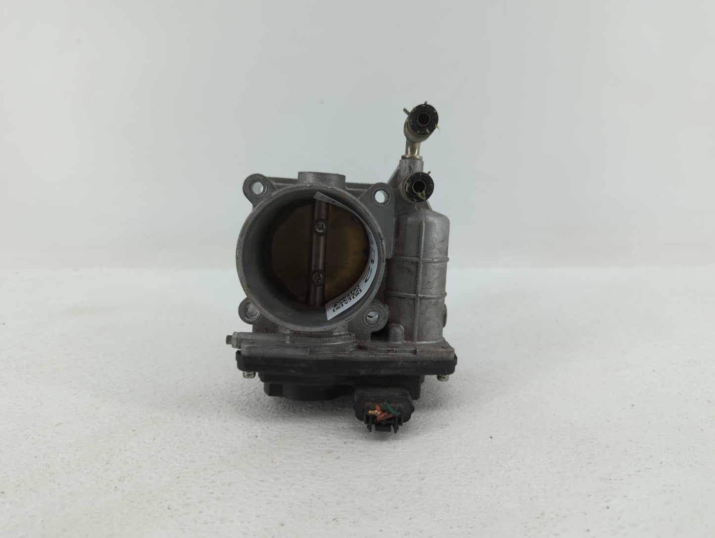 2007-2008 Infiniti G35 Throttle Body P/N:526-02 RME60-16 Fits OEM Used Auto Parts - Oemusedautoparts1.com