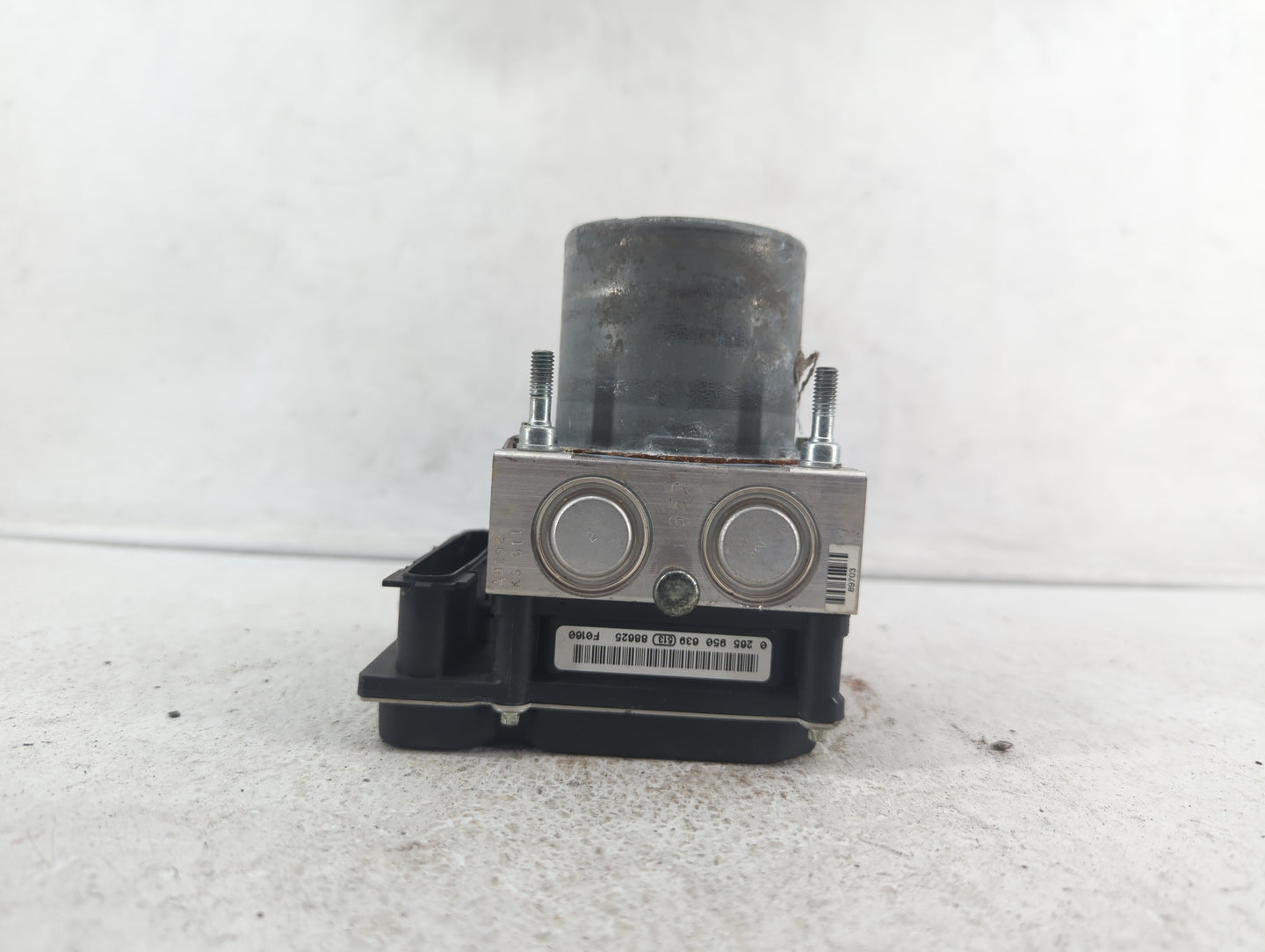 2007-2008 Infiniti G35 ABS Pump Control Module Replacement P/N:47660 JK10B 47660 JK10A Fits Fits 2007 2008 OEM Used Auto Par