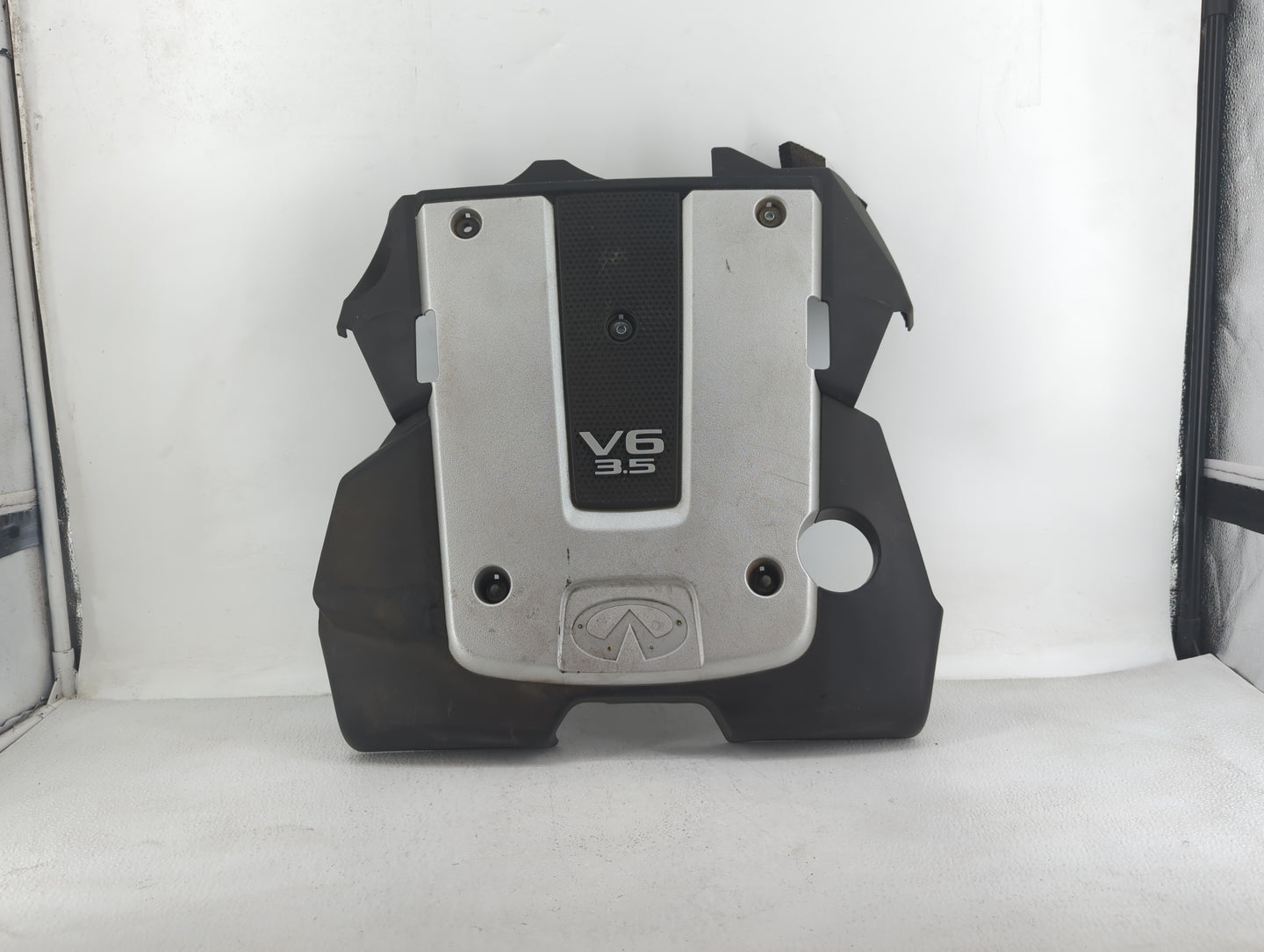 2008 Infiniti G35 Engine Cover - Oemusedautoparts1.com
