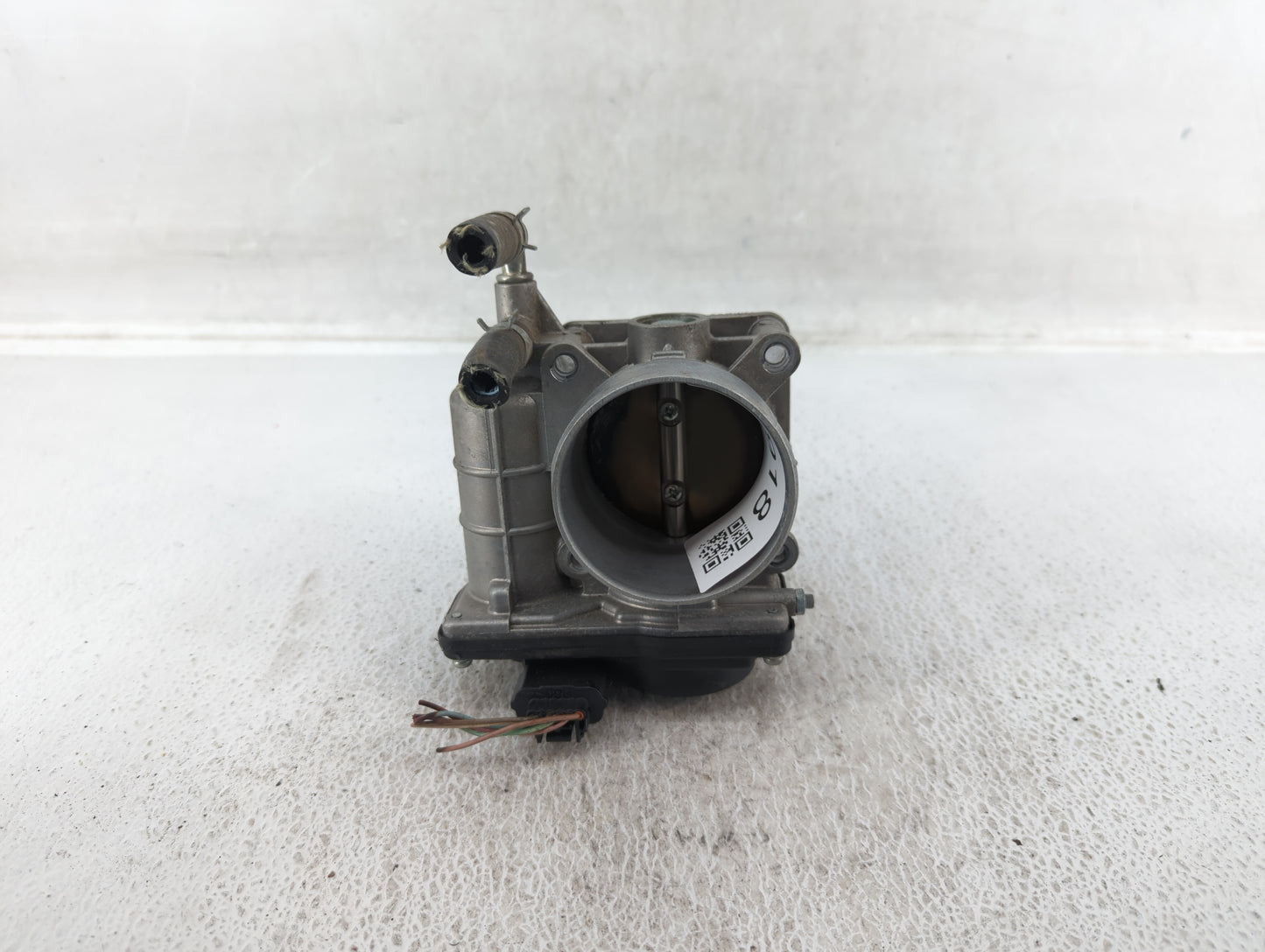 2007-2008 Infiniti G35 Throttle Body P/N:RME60-16 RME60-21 Fits OEM Used Auto Parts - Oemusedautoparts1.com