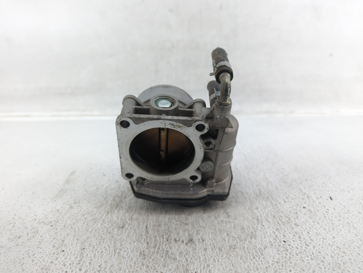 2007-2008 Infiniti G35 Throttle Body P/N:RME60-16 RME60-21 Fits OEM Used Auto Parts - Oemusedautoparts1.com