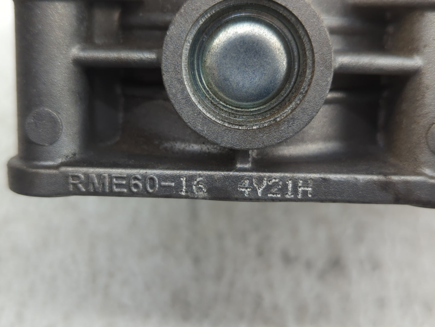 2007-2008 Infiniti G35 Throttle Body P/N:RME60-16 RME60-21 Fits OEM Used Auto Parts - Oemusedautoparts1.com