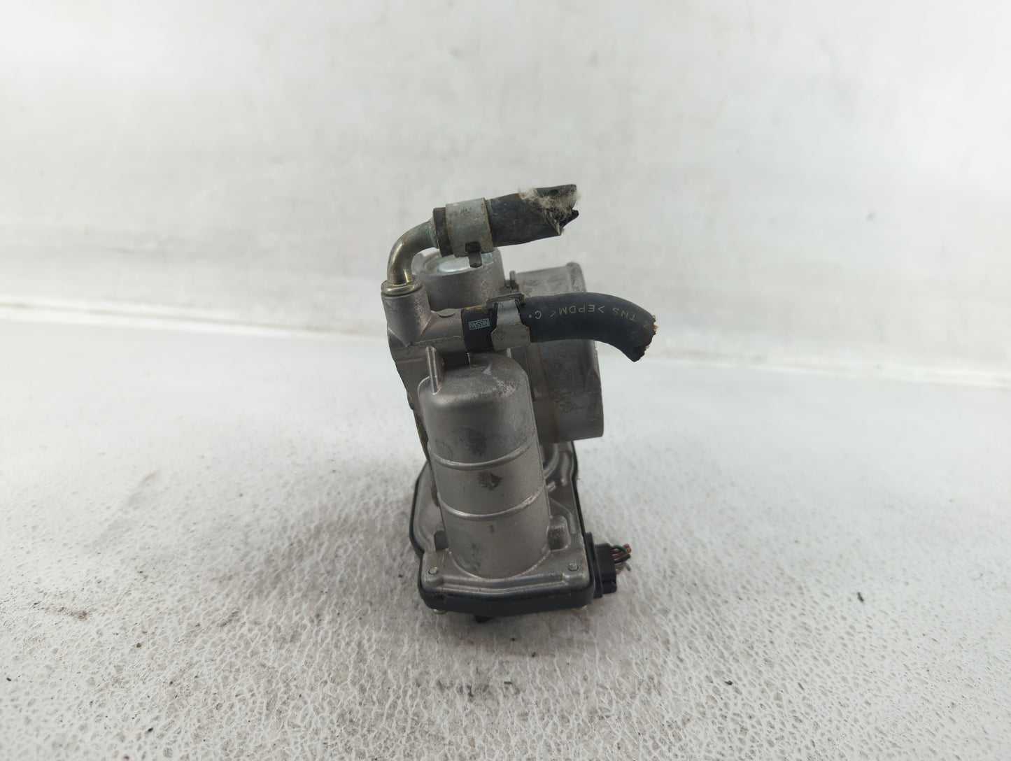 2007-2008 Infiniti G35 Throttle Body P/N:RME60-16 RME60-21 Fits OEM Used Auto Parts - Oemusedautoparts1.com