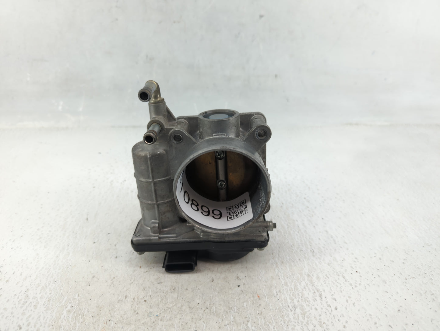 2007-2008 Infiniti G35 Throttle Body P/N:8218H RME60-16 Fits OEM Used Auto Parts - Oemusedautoparts1.com
