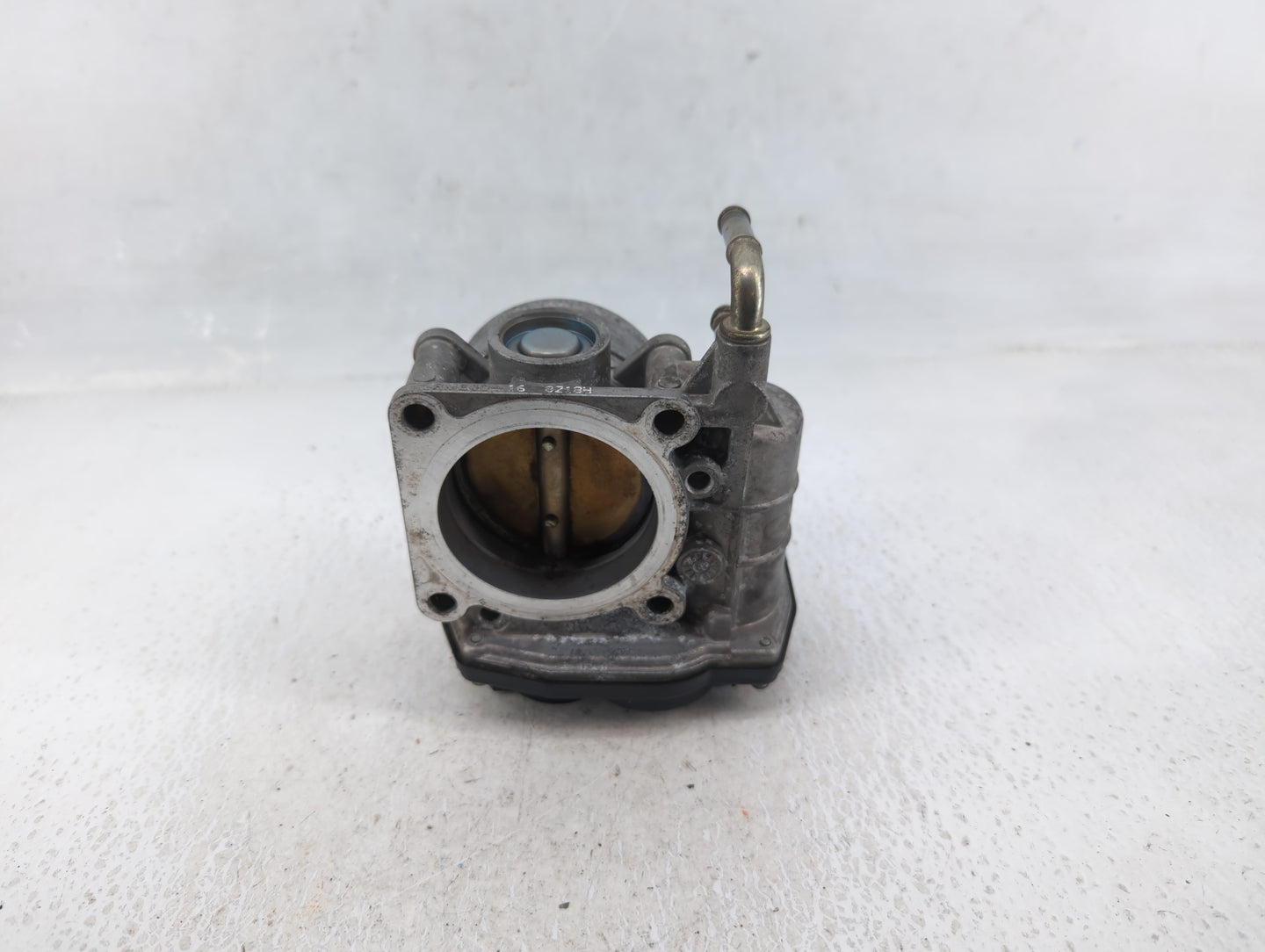 2007-2008 Infiniti G35 Throttle Body P/N:8218H RME60-16 Fits OEM Used Auto Parts - Oemusedautoparts1.com