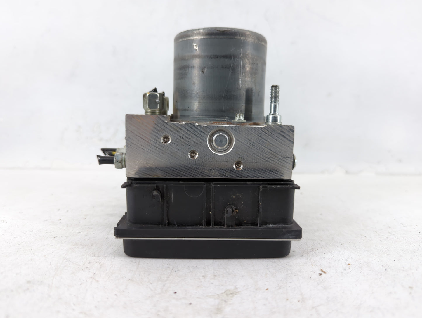 2007-2008 Infiniti G35 ABS Pump Control Module Replacement P/N:47660 JK10A Fits Fits 2007 2008 OEM Used Auto Parts - Oemused