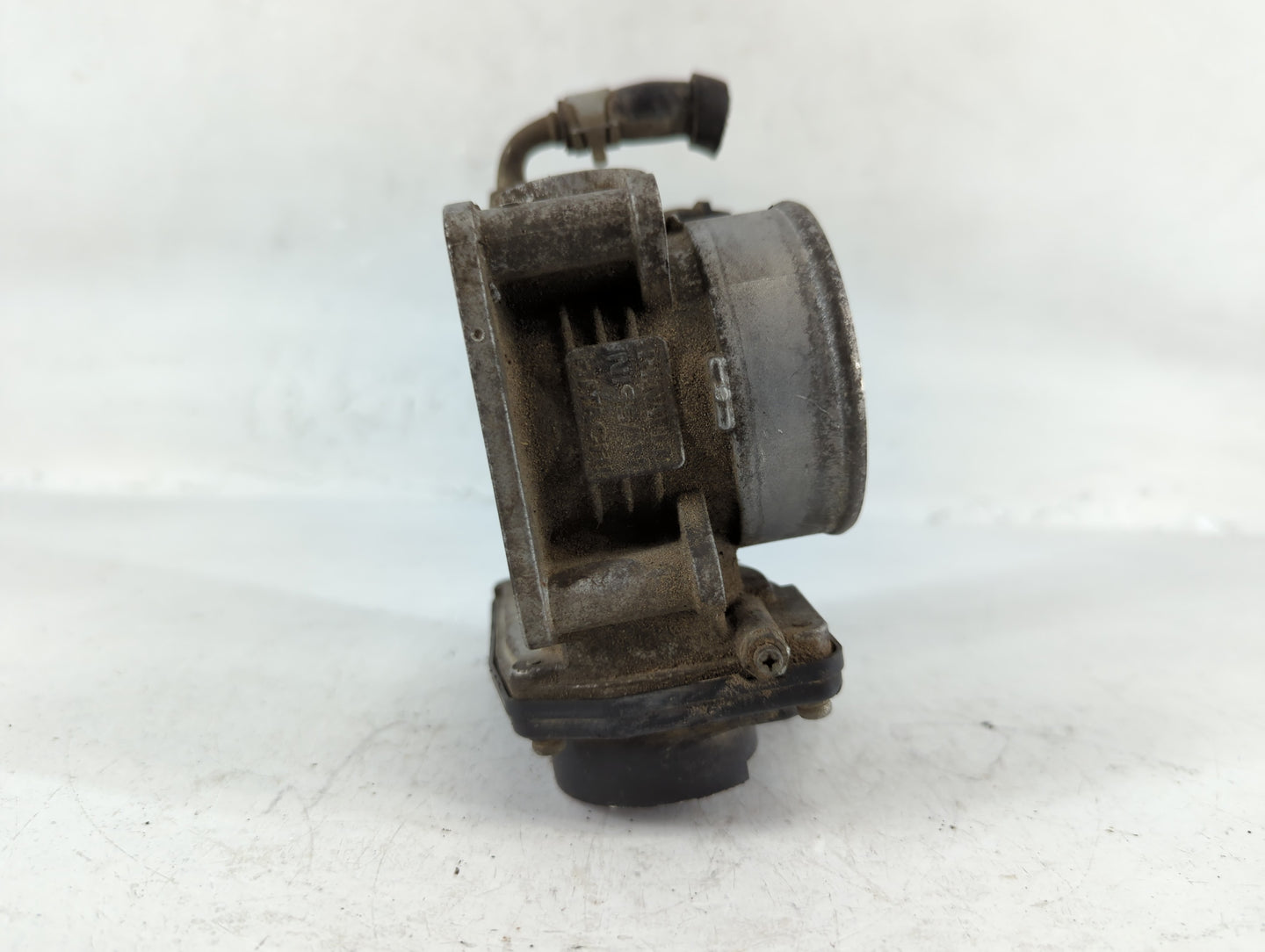 2007-2008 Infiniti G35 Throttle Body P/N:8403 526-02 Fits OEM Used Auto Parts - Oemusedautoparts1.com